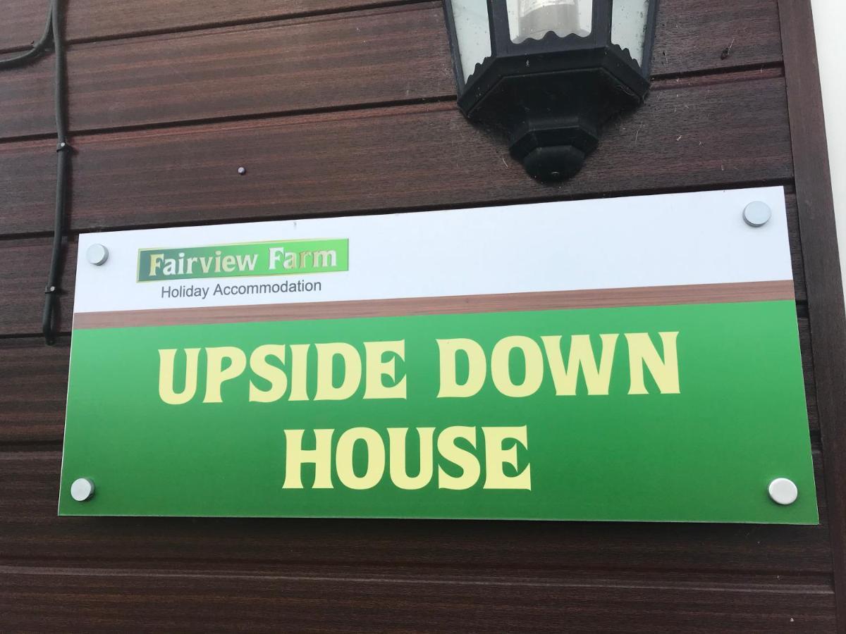 Upside Down House - Sleeps Up To 6 Guests - Great For Family And Friends Gatherings,Corporate Events ,Near Sherwood Forest At Fairview Farm In Nottingham Set In 88 Acres Εξωτερικό φωτογραφία